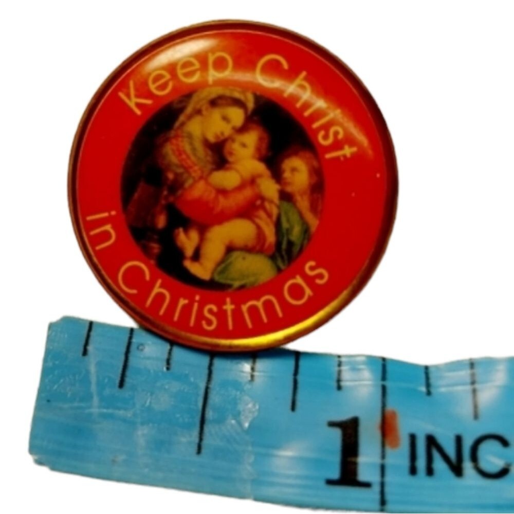 ^Vintage 1950’s collectible pin "keep christ in christmas" pin dome cover